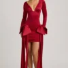 Robe courte froncée à nœud Karelyn en rouge vif Robe courte froncée à nœud Karelyn en rouge vif