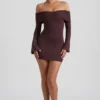 Robe courte froncée à épaules dénudées Thais en mélange modal-cachemire, couleur Espresso Robe courte froncée à épaules dénudées Thais en mélange modal-cachemire, couleur Espresso