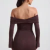 Robe courte froncée à épaules dénudées Thais en mélange modal-cachemire, couleur Espresso Robe courte froncée à épaules dénudées Thais en mélange modal-cachemire, couleur Espresso