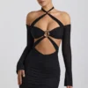Robe courte à fronces et découpes Kemina à épaules dénudées, couleur noire Robe courte à fronces et découpes Kemina à épaules dénudées, couleur noire