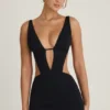 Robe courte Gaia à découpes et coupe trapèze, en noir Robe courte Gaia à découpes et coupe trapèze, en noir