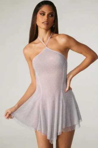 Robe courte Juni à lacets dans le dos et ornements, couleur argent