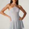 Robe courte Juni à lacets dans le dos et ornements, couleur argent Robe courte Juni à lacets dans le dos et ornements, couleur argent