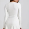 Robe courte Lana en modal côtelé avec bordure en dentelle, en blanc Robe courte Lana en modal côtelé avec bordure en dentelle, en blanc