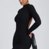 Robe courte à manches longues et dos nu Yara en modal noir Robe courte à manches longues et dos nu Yara en modal noir
