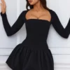 Robe courte à manches longues et ourlet bouffant Viola, couleur noire Robe courte à manches longues et ourlet bouffant Viola, couleur noire