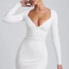 Robe courte à manches longues froncée en modal Sana, en blanc Robe courte à manches longues froncée en modal Sana, en blanc