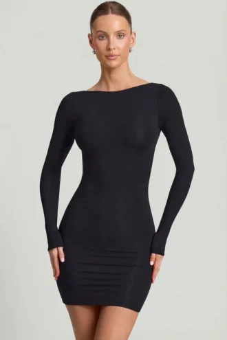 Robe courte moulante Lyla en modal avec dos nu, couleur noire
