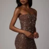 Robe courte moulante transparente ornée Caprice, couleur Deep Cocoa Robe courte moulante transparente ornée Caprice, couleur Deep Cocoa