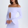 Robe courte à épaules dénudées et découpes Madelina, couleur lilas pâle Robe courte à épaules dénudées et découpes Madelina, couleur lilas pâle