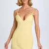 Robe courte plissée à nœud Bronwyn, jaune pastel Robe courte plissée à nœud Bronwyn, jaune pastel