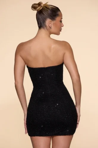 Robe courte sans bretelles à col bénitier et ornements Basel, en noir