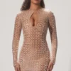 Robe courte semi-transparente à découpes et ornements Ilana, couleur amande