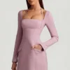 Robe courte structurée à rayures fines Ksenia, coupe trapèze, couleur mauve Robe courte structurée à rayures fines Ksenia, coupe trapèze, couleur mauve