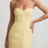 Robe courte structurée sans bretelles à encolure en cœur Talina, jaune pastel