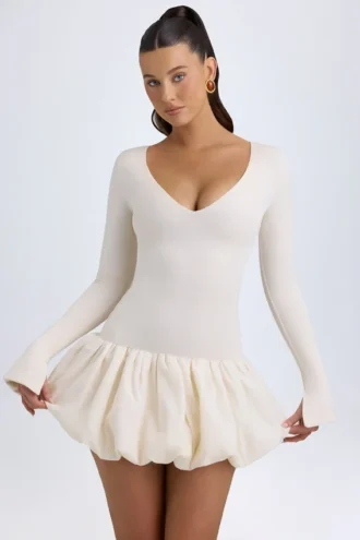 Robe courte Tallou en modal à taille basse et ourlet bouffant, couleur ivoire