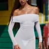 Robe courte transparente à épaules dénudées Nemba, couleur blanche Robe courte transparente à épaules dénudées Nemba, couleur blanche