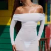 Robe courte transparente à épaules dénudées Nemba, couleur blanche Robe courte transparente à épaules dénudées Nemba, couleur blanche