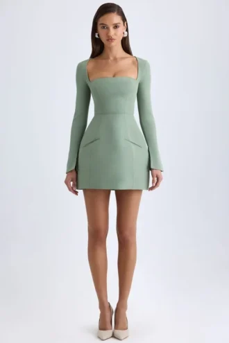 Robe courte tulipe structurée à encolure carrée Taesha, vert kaki