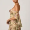 Robe courte à volants et épaules dénudées Birdie, imprimé floral multicolore Robe courte à volants et épaules dénudées Birdie, imprimé floral multicolore