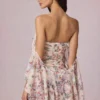 Robe courte à volants et épaules dénudées Birdie à imprimé floral Primrose Robe courte à volants et épaules dénudées Birdie à imprimé floral Primrose