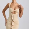 Robe courte Zivanka en jersey fluide avec découpes et bordure à volants, couleur crème