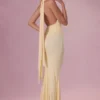 Robe de demoiselle d’honneur Annelise en jersey, couleur jaune beurre Robe de demoiselle d’honneur Annelise en jersey, couleur jaune beurre