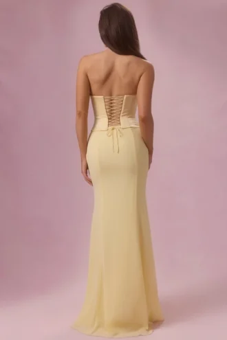 Robe de demoiselle d&rsquo;honneur Avielle en satin jaune beurre