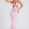 Robe de soirée Bella à découpes et bordures contrastées, rose pâle Robe de soirée Bella à découpes et bordures contrastées, rose pâle