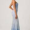 Robe de soirée Vesna à encolure en cœur et traîne en queue de poisson, bleu ciel Robe de soirée Vesna à encolure en cœur et traîne en queue de poisson, bleu ciel