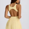 Robe de tennis plissée Soft Active à dos nu, couleur citron Robe de tennis plissée Soft Active à dos nu, couleur citron