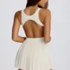 Robe de tennis plissée Soft Active à dos nu, couleur ivoire Robe de tennis plissée Soft Active à dos nu, couleur ivoire