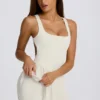 Robe de tennis plissée Soft Active à dos nu, couleur ivoire Robe de tennis plissée Soft Active à dos nu, couleur ivoire