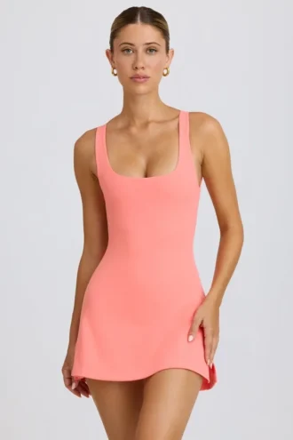 Robe de tennis Soft Active à dos nu, couleur corail