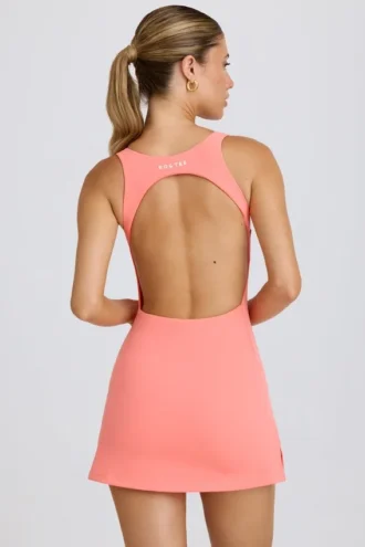 Robe de tennis Soft Active à dos nu, couleur corail