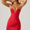 Robe de tulipe structurée Baila en rouge écarlate Robe de tulipe structurée Baila en rouge écarlate