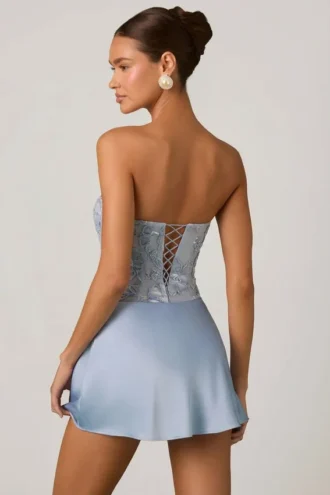 Robe drapée sans bretelles à volants Eden, bleu ciel