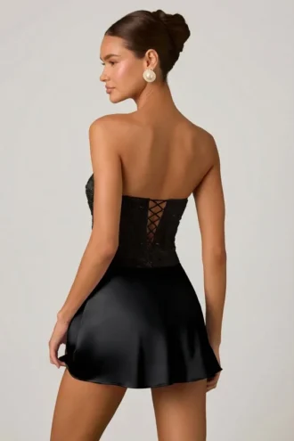 Robe drapée sans bretelles à volants Eden, noire