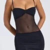 Robe Eislyn à empiècements transparents et fronces, en noir Robe Eislyn à empiècements transparents et fronces, en noir