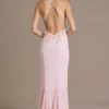 Robe Emmeline en mousseline à col bénitier et dos nu, rose pâle Robe Emmeline en mousseline à col bénitier et dos nu, rose pâle