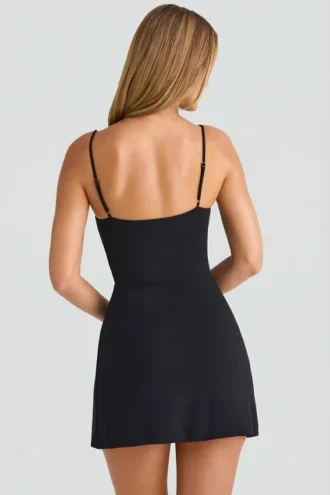 Robe Emmy en modal à encolure en cœur et coupe trapèze, couleur noire