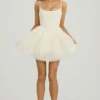 Robe Eugenie à corset orné et jupe en tulle, couleur blanche Robe Eugenie à corset orné et jupe en tulle, couleur blanche