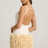 Robe Florrie en satin ivoire avec appliqués floraux et dos nu Robe Florrie en satin ivoire avec appliqués floraux et dos nu