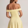 Robe Jaida en modal, à épaules dénudées et coupe trapèze, couleur sorbet citron Robe Jaida en modal, à épaules dénudées et coupe trapèze, couleur sorbet citron