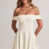 Robe Jaida en modal à épaules dénudées et coupe trapèze, imprimé floral Robe Jaida en modal à épaules dénudées et coupe trapèze, imprimé floral