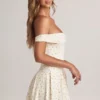 Robe Jaida en modal à épaules dénudées et coupe trapèze, imprimé floral Robe Jaida en modal à épaules dénudées et coupe trapèze, imprimé floral