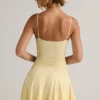 Robe Kelbie en modal froncé, coupe trapèze, couleur jaune crème Robe Kelbie en modal froncé, coupe trapèze, couleur jaune crème