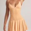 Robe Kelbie en modal froncé, coupe trapèze, couleur pêche Robe Kelbie en modal froncé, coupe trapèze, couleur pêche