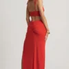 Robe longue asymétrique Imara en jersey texturé, rouge piment Robe longue asymétrique Imara en jersey texturé, rouge piment