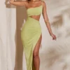 Robe longue asymétrique Ishtar en vert Robe longue asymétrique Ishtar en vert